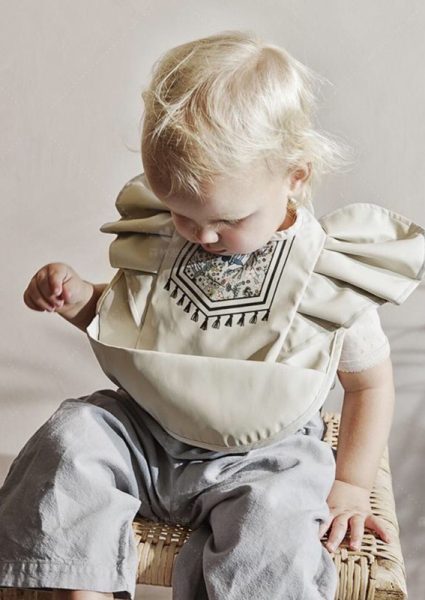 Baby-Bibs-INS-Nordic-Style-Angel-Feed-Pocket-Burp-Girl-Boy-Infant-Meals-Bib-Waterproof-Easy-1